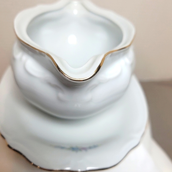 Chodziez Blue Floral Gravy Boat with Under Plate - Picture 2 of 10